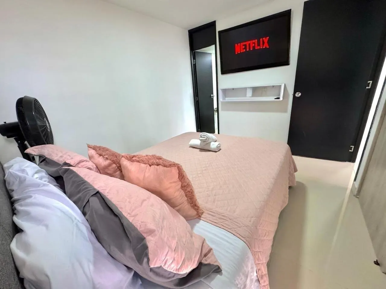 Apartment Alojamiento Con Vista Excepcional, Cerca Al Metro 3021 Colombia